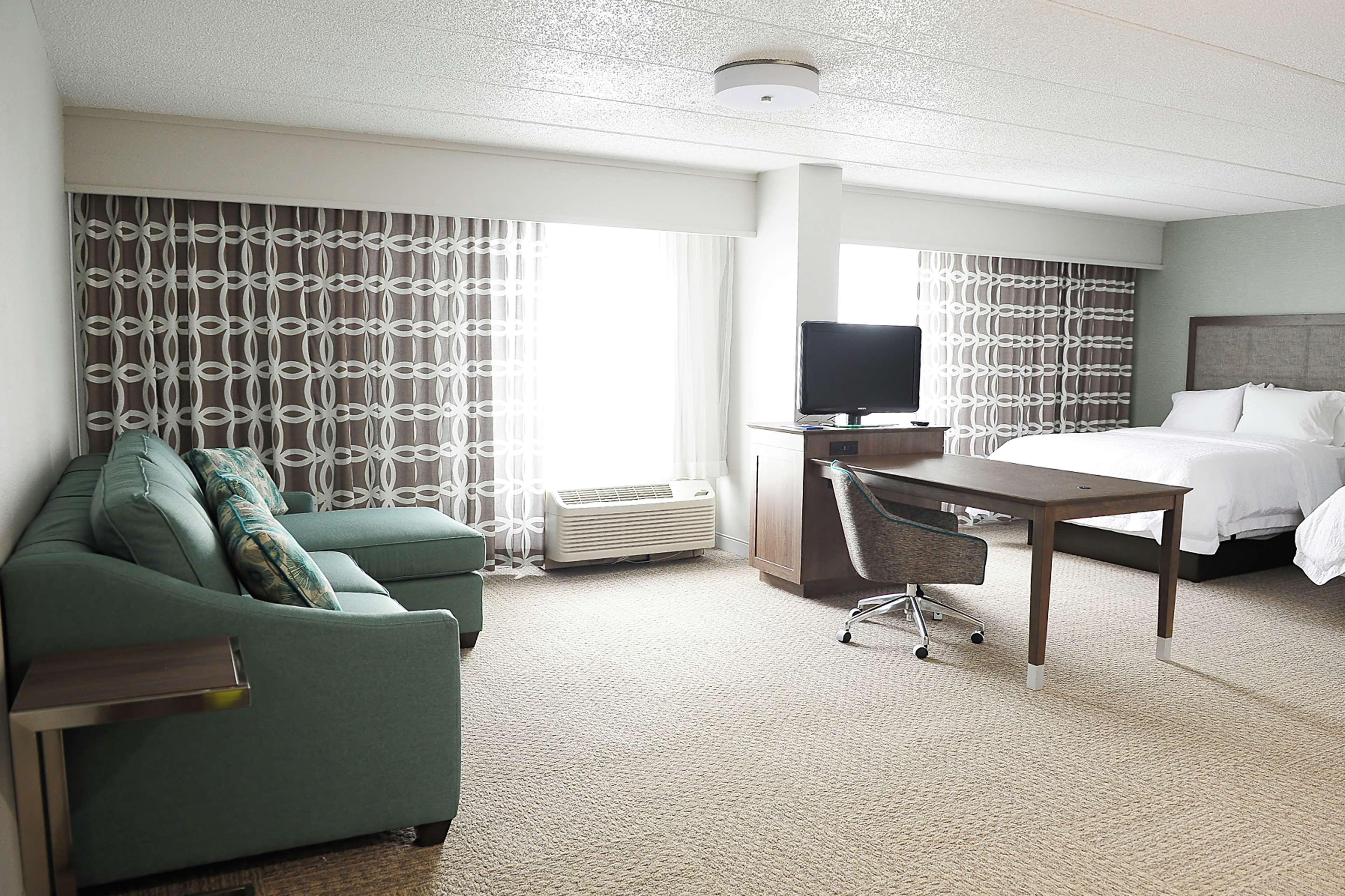 Отель Doubletree By Hilton Dulles Airport-Стерлинг Экстерьер фото
