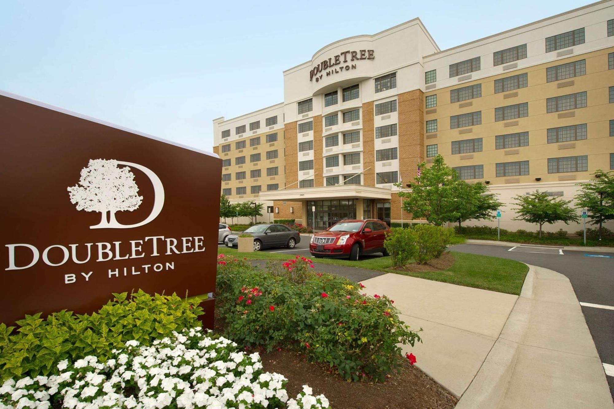 Отель Doubletree By Hilton Dulles Airport-Стерлинг Экстерьер фото